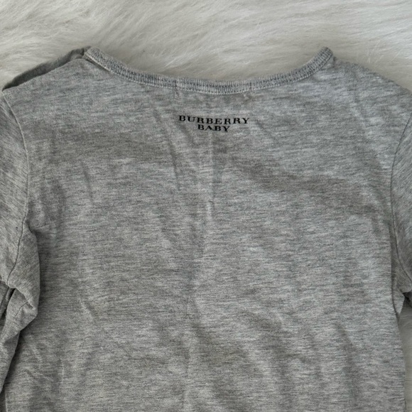 Burberry Baby Long Sleeve T-shirt With London ‘Big Ben’ Print 18M - Picture 5 of 8